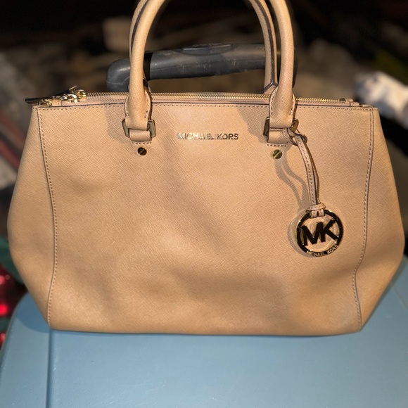 Michael Kors Handbags - Michael Kors Beige Satchel Bag